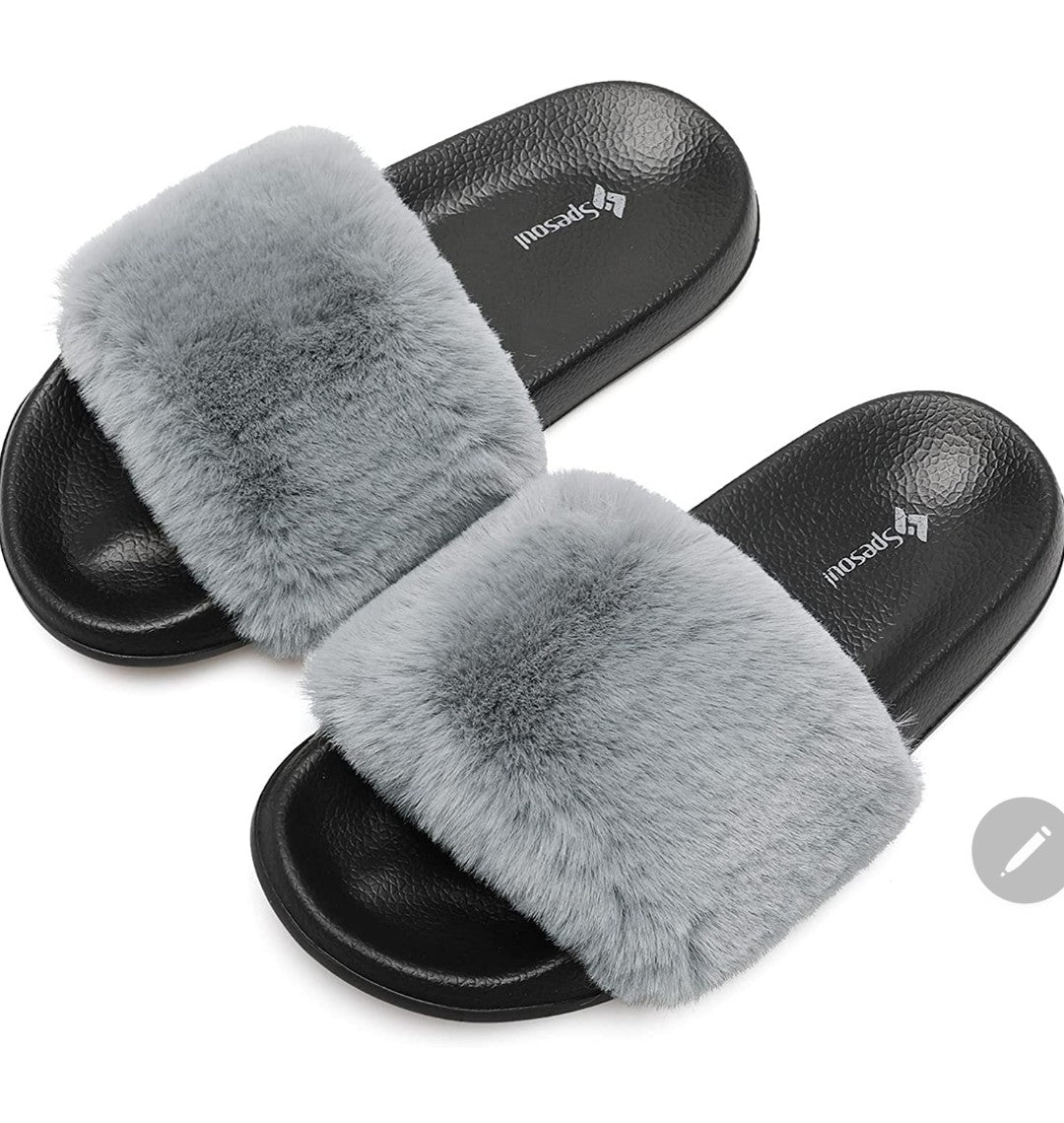 LNE slippers